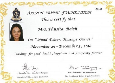 On Nuad Toksen Massage course „ Toksen Sripai Found Ation. /2018